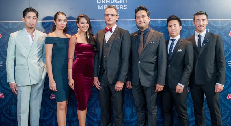 เฟ้นหาสุดยอด 3 นักรินเบียร์ : ระวิน ศุภวานิช ผจก.ทั่วไป บจ.บริวเบอรี่ จัดงาน “Stella Artois Thailand Draught Masters 2016” แข่งขันการรินเบียร์ ครั้งที่ 6 ในประเทศไทย เพื่อเฟ้นหาสุดยอด 3 นักรินเบียร์ เป็นตัวแทนประเทศไทยเข้าร่วมการแข่งขันกับตัวแทนจากประเทศต่างๆ ในระดับภูมิภาคในงาน “Stella Artois Regional Draught Masters 2016” ณ ประเทศมาเลเซีย มีบุคคลในวงการเข้าร่วมงานจำนวนมาก ณ โรงแรมเจดับบลิว แมริออท กรุงเทพฯ