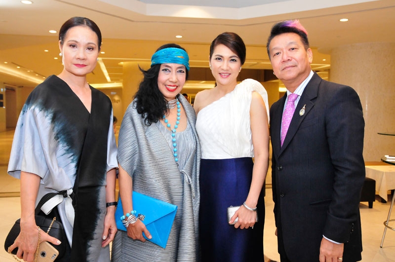 วราภรณ์ ศิริบุญมา, วันเพ็ญ ศักดาทร, ชลปรียา 
พัชรเศวต และ ม.ล.ศิริเฉลิม สวัสดิวัตน์
