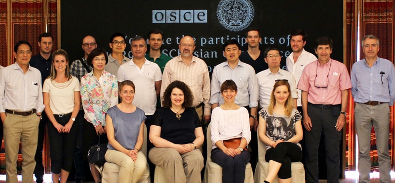 OSCE Asian Conference : อรุษ นวราช กก.ผจก.สามพราน ริเวอร์ไซด์ ต้อนรับ มร.แลมแบร์โต้ ซานนิแอร์ เลขาธิการ องค์การว่าด้วยความมั่นคงและความร่วมมือในยุโรป และ อรรถยุทธ์ ศรีสมุทร เอกอัครราชทูตฯประจำสหประชาชาติ ณ กรุงเวียนนา ในโอกาสนำคณะเข้าร่วมประชุม ที่โรงแรมสามพราน ริเวอร์ไซด์