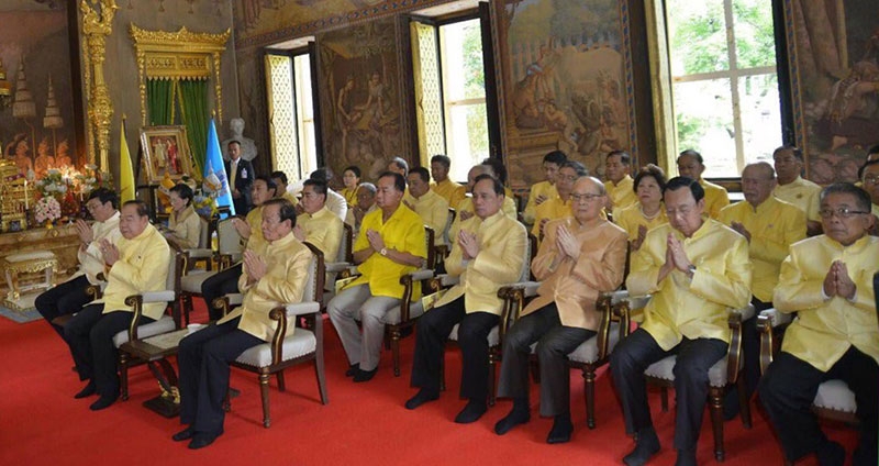 พล.อ.ประวิตร วงษ์สุวรรณ รองนายกรัฐมนตรี และประธานในพิธีเปิดโครงการไถ่ชีวิตโค-กระบือ พร้อมด้วย ศ.พิเศษ พรเพชร วิชิตชลชัย ประธาน สนช., พล.อ.อุดมเดช สีตบุตร รมช.กระทรวงกลาโหม, ร.อ.ทินพันธุ์ นาคะตะ ประธานสภาขับเคลื่อนการปฏิรูปประเทศ, พล.ร.อ.ศิษฐวัชร วงษ์สุวรรณ ประธานคณะกรรมการโครงการไถ่ชีวิตโค-กระบือ, สมพล เกียรติไพบูลย์ ประธานอนุกรรมการฝ่ายหาทุน และคณะกรรมการร่วมในพิธีทางศาสนา