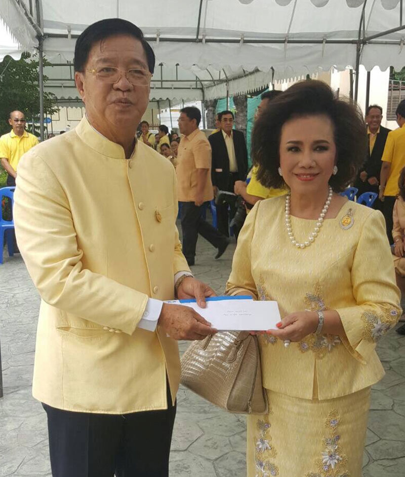 อุไร คุณานันทกุล ร่วมบริจาคสมทบทุนไถ่ชีวิตโค-กระบือ