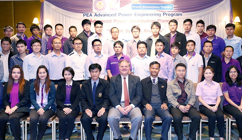 คน กฟภ. : ประดิษฐ์ เฟื่องฟู รอง ผอ.ฝ่ายพัฒนาทรัพยากรบุคคล การไฟฟ้าส่วนภูมิภาค เปิดการอบรม “Advanced Power Distribution Planning” and “Power System Analysis” โดยมี Dr.Ralph Fehr จาก Power Engineering Training ประเทศสหรัฐอเมริกา เป็นวิทยากร ที่โรงแรมมิราเคิล แกรนด์ คอนเวนชั่น