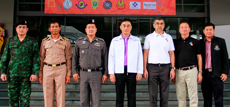 พร้อมเผชิญ : ตะติยะ ซอโสตถิกุล กก.ผจก.บจก.ซีคอน บางแค ร่วมกับสำนักงานเขตภาษีเจริญ, กองทัพเรือ, กองปฏิบัติการดับเพลิง 4, กองบังคับการตำรวจนครบาล 9 และกองพันทหารปืนใหญ่ที่ 9 จัดการฝึกซ้อมแผนป้องกันและบรรเทาภัยจากอัคคีภัยระดับเขต ประจำปี 2559 ที่ศูนย์สรรพสินค้าซีคอน บางแค