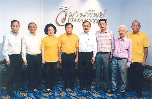 สังสรรค์ : พล.อ.สำเภา ชูศรี ประธานคณะนักศึกษาวิทยาลัยป้องกันราชอาณาจักร รุ่น 366 จัดงานเลี้ยงสังสรรค์และอวยพรวันคล้ายวันเกิดเพื่อนร่วมรุ่นพร้อมคู่สมรส โดยมี ดอน ปรมัตถ์วินัย, คุณหญิงทิพยวรรณ ตันตกิตติ์, ศ.(พิเศษ)นรนิติ เศรษฐบุตร, วันนิวัติ ศรีไกรวิน และ ชัย โสภณพนิช มาร่วมงาน ณ ห้องวิมานทิพย์ โรงแรมมณเฑียร ริเวอร์ไซด์