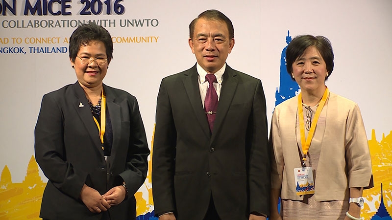 ประชุมไมซ์แห่งประชาคมอาเซียน : สนง.ส่งเสริมการจัดประชุมและนิทรรศการ (องค์การมหาชน) หรือ ทีเส็บ จัดงาน ASEAN Conference on MICE in collaboration with UNWTO โดยร่วมมือกับองค์กรการท่องเที่ยวโลก (UNWTO) เพื่อแลกเปลี่ยนองค์ความรู้ นโยบายและผนึกกำลังหวังผลักดันให้อาเซียนเป็นจุดหมายในการรองรับนักธุรกิจไมซ์จากทั่วโลก โดยมี นพรัตน์ เมธาวีกุลชัย ผู้อำนวยการทีเส็บ, วิภารัตน์ธาราธีรภาพ ผอ.ฝ่ายบริหารรัฐกิจวิสาหกิจ ทีเส็บ ให้ข้อมูลถึงความสำคัญของธุรกิจไมซ์และการขับเคลื่อนเศรษฐกิจในระยะยาว ดำเนินรายการโดย วราภรณ์ ศรพรหม ผจก.อาวุโส ส่วนงานนโยบายและกลยุทธ์องค์กร ณ โรงแรมอินเตอร์คอนติเนนตัล กรุงเทพ