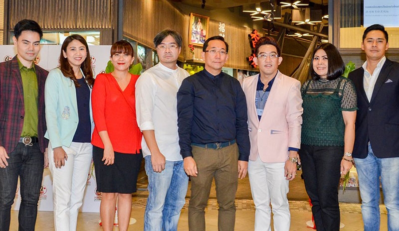 อร่อยสไตล์จีน : ศักดิ์ ปัญจทรัพย์, ปาณสาร อัศวานุวัตร กก.ผจก.ร้านฮองมิน และ ศศิเพ็ญ จันทร์ศรี ผช.ผอ.ส่วนงานบริหารลูกค้าหลัก บมจ.เซ็นทรัลพัฒนา ร่วมกันเปิดแคมเปญ “เพาะรัก” ร้าน HONGMIN @ Central Plaza Bangna 
ฉลองเปิดภัตตาคารจีนฮองมิน สาขาใหม่ล่าสุด ที่เซ็นทรัลพลาซา บางนา