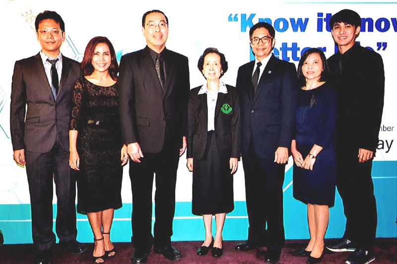 วันเบาหวานโลก : ศาสตราจารย์เกียรติคุณแพทย์หญิงวรรณี นิธิยานันท์ นายกสมาคมโรคเบาหวานแห่งประเทศไทยฯ ร่วมกับ บริษัทเอ็มเอสดี (ประเทศไทย) จำกัด จัดงาน “เบาหวาน...รู้จักเพื่อป้องกัน รู้ทันเพื่อควบคุม” เนื่องในวันเบาหวานโลก 2559 โดยมี ศาสตราจารย์คลินิกนายแพทย์ชัยชาญ ดีโรจนวงศ์, นายแพทย์เพชร รอดอารีย์, นายแพทย์เอกลักษณ์ วโนทยาโรจน์, นายแพทย์สรวิชญ์ สุบุญ, นจรินทร์ ชนะจิตไพรี และจุไรรัตน์ เพ็งดิษฐ์ มาร่วมงานด้วย ณ ห้องแอสเตอร์ 3 โรงแรมเซนต์รีจิส กรุงเทพฯ