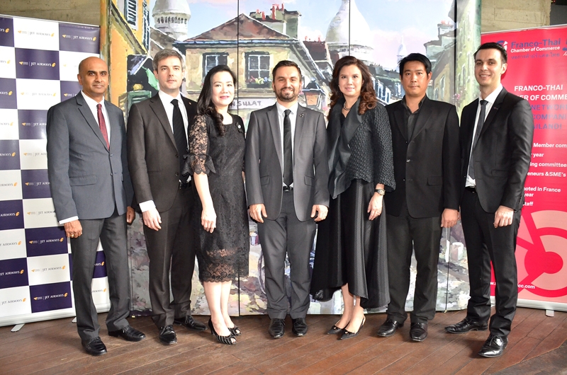 บงชูร์ เฟรนช์ แฟร์ 2016 : มร.อเล็กซอง ดูปอง ประธานหอการค้าฝรั่งเศส-ไทย ร่วมกับ สุกัญญา เอื้อชูชัย ผู้อำนวยการหอการค้าฝรั่งเศส-ไทย แถลงข่าวการจัดงาน “บงชูร์ เฟรนช์ แฟร์ 2016” งานแสดงและจำหน่ายสินค้าจากฝรั่งเศสและประเทศในแถบทะเลเมดิเตอร์เรเนียน ภายใต้คอนเซ็ปต์ “วีฟ ลา เมดิแตราเน่” โดยมี นนทกานต์ ทัพพะรังสี และ ธีรพจน์ ลือเลิศธรรม มาร่วมงาน ณ ร้านไวน์ คอนเน็คชัน ทาปาส บาร์ แอนด์ บิ สโตร สาขาเรนฮิลล์