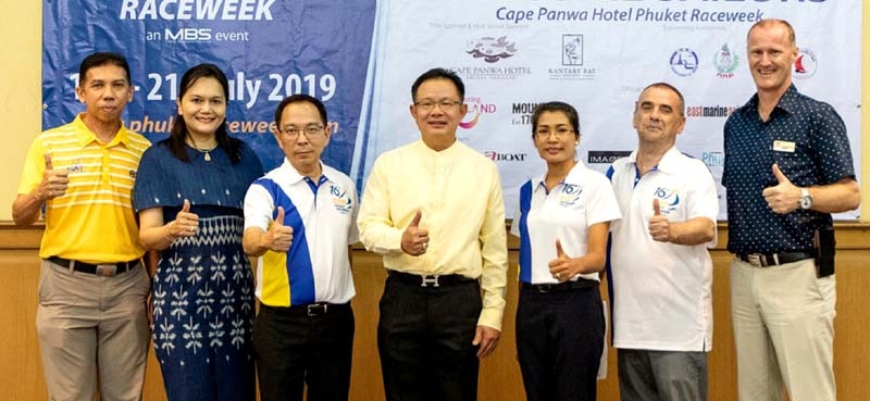 แข่งเรือใบนานาชาติ : ภูมิภัทร นาวานุเคราะห์ ผอ.กลุ่มธุรกิจท่องเที่ยว เคป แอนด์ แคนทารี โฮเทลส์ เปิดการแข่งขัน “Cape 
Panwa Hotel Phuket Raceweek 2019” ครั้งที่ 16 ร่วมจัดโดย บจก.มีเดีย บิซิเนส เซอร์วิส เจ้าของสิทธิ์ในการจัดการแข่งขันเรือใบนานาชาติ ที่ โรงแรมเคปพันวา ภูเก็ต โดยมี มร.ไซม่อน ฮูคสตร้า ผจก.ทั่วไปโรงแรม ร่วมต้อนรับแขกที่มาร่วมงาน อาทิ ธัญญวัฒน์ ชาญพินิจ รอง ผวจ.ภูเก็ต และ กนกกิตติกา กฤตย์วุฒิกร ผอ.ททท.สำนักงานภูเก็ต