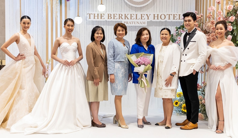 แต่งงานกันมั้ย? : รัชนีวรรณ จัน ผช.ผจก.ทั่วไป โรงแรมเดอะ เบอร์เคลีย์ ประตูน้ำ
เปิดงาน Wedding Open House ครั้งที่ 2 ปี 2566 เพื่อเปิดบ้านต้อนรับ
คู่รักที่กำลังมองหาสถานที่จัดงานวิวาห์ใจกลางกรุง ภายใต้คอนเซ็ปต์ “Love Bliss 1.1” ที่ ห้องเคนชิงตัน แกรนด์ บอลรูม โรงแรมเดอะ เบอร์เคลีย์ ประตูน้ำ

