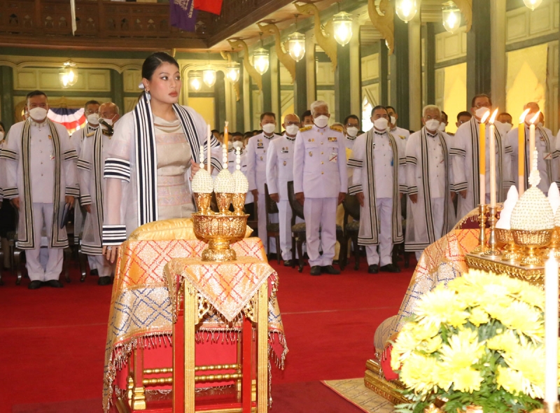 สมเด็จพระเจ้าลูกเธอ เจ้าฟ้าสิริวัณณวรี นารีรัตนราชกัญญา เสด็จแทนพระองค์ ไปทรงบำเพ็ญพระราชกุศล
อุทิศถวาย พระบาทสมเด็จพระมงกุฎเกล้าเจ้าอยู่หัว พระมหากษัตริย์รัชกาลที่ 6 แห่งพระบรมราชจักรีวงศ์
ผู้ทรงได้รับการถวายพระราชสมัญญาว่า “สมเด็จพระมหาธีรราชเจ้า” เนื่องในวันคล้ายวันสวรรคต ณ หอประชุมวชิราวุธวิทยาลัย เขตดุสิต กรุงเทพมหานคร เมื่อวันเสาร์ที่ 25 พฤศจิกายน 2566