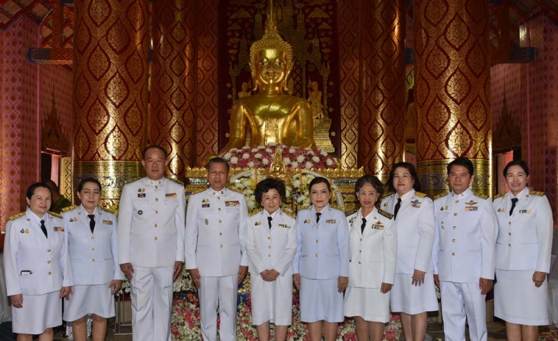 กฐินพระราชทาน : รศ.เกศินี วิฑูรชาติ อธิการบดีมหาวิทยาลัยธรรมศาสตร์ เป็นประธานในพิธีถวายผ้าพระกฐินพระราชทาน โดยมี วรญาณ บุญณราช ผู้ว่าราชการจังหวัดมุกดาหาร, พรชัย พุดซ้อน นายอำเภอเมืองมุกดาหาร, กรรณิการ์
รัชฎามาศ ธนารักษ์พื้นที่มุกดาหาร พร้อมคณะผู้บริหารมหาวิทยาลัยธรรมศาสตร์ ร่วมพิธี และถวายจตุปัจจัย
เป็นจำนวนเงินทั้งสิ้น 1,820,183.80 บาท ณ วัดศรีมงคลใต้(พระอารามหลวง) อำเภอเมืองมุกดาหาร จังหวัดมุกดาหาร

