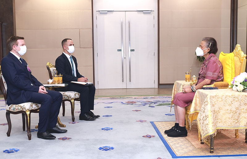 สมเด็จพระกนิษฐาธิราชเจ้า กรมสมเด็จพระเทพรัตนราชสุดาฯ สยามบรมราชกุมารี เสด็จออก ณ วังสระปทุม
พระราชทานพระราชวโรกาสให้ นายแอดการ์ เดอริก ผู้อำนวยการสำนักงานภูมิภาคอินโด-แปซิฟิก องค์การระหว่างประเทศของกลุ่มประเทศที่ใช้ภาษาฝรั่งเศส เฝ้าฯ กราบบังคมทูลรายงานการดำเนินงาน
ของกลุ่มประเทศที่ใช้ภาษาฝรั่งเศสและการส่งเสริมความร่วมมือ ในโอกาสเดินทางมาประเทศไทย

