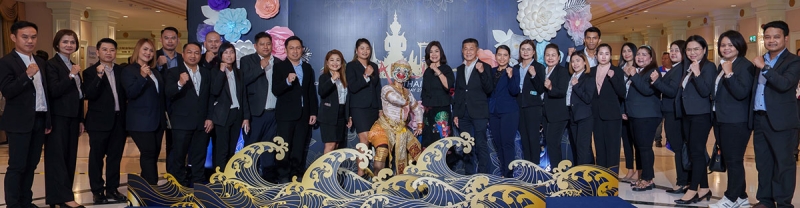 ดูแลลูกค้าอย่างมืออาชีพ : นุสรา (อัสสกุล) บัญญัติปิยพจน์ ประธานเจ้าหน้าที่บริหาร บมจ.ไทยสมุทรประกันชีวิต และ สมชัย อาภรณ์ศิริพงษ์
รองกก.ผจก.นำคณะผู้บริหารฝ่ายขายช่องทางที่ปรึกษาประกันชีวิต ร่วมงานสัมมนาครั้งยิ่งใหญ่แห่งปี “THAIFA Convention 2024 : The Secret
of Success” จัดโดย สมาคมตัวแทนประกันชีวิตและที่ปรึกษาการเงิน เพื่อพัฒนาความรู้และประสิทธิภาพในการทำงานขายของที่ปรึกษาประกันชีวิตทั่วประเทศ โดยมีวิทยากรชั้นนำมาร่วมแชร์ประสบการณ์และแบ่งปันแนวคิดในการทำงานสู่ความสำเร็จ ที่ อาคารชาเลนเจอร์ เมืองทองธานี

