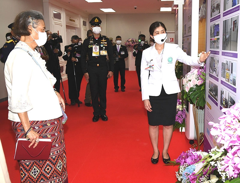 สมเด็จพระกนิษฐาธิราชเจ้า กรมสมเด็จพระเทพรัตนราชสุดาฯ สยามบรมราชกุมารี เสด็จพระราชดำเนินไปทรงเปิดอาคาร
เจ้าฟ้ามหาจักรีสิรินธร อาคารสูง 9 ชั้น และอาคารมูลนิธิสิริวัฒนภักดี อาคารจอดรถ 5 ชั้น เริ่มก่อสร้างตามพระราชกระแส
รับสั่งให้พัฒนาโครงสร้างพื้นฐาน กระทรวงสาธารณสุข เมื่อเดือนมีนาคม 2560 บนพื้นที่กว่า 1 ไร่ 1 งาน แล้วเสร็จ
เดือนสิงหาคม 2566 ณ โรงพยาบาลอุทัยธานี อำเภอเมือง จังหวัดอุทัยธานี เมื่อวันศุกร์ที่ 9 สิงหาคม 2567 เวลา 14.14 น.

