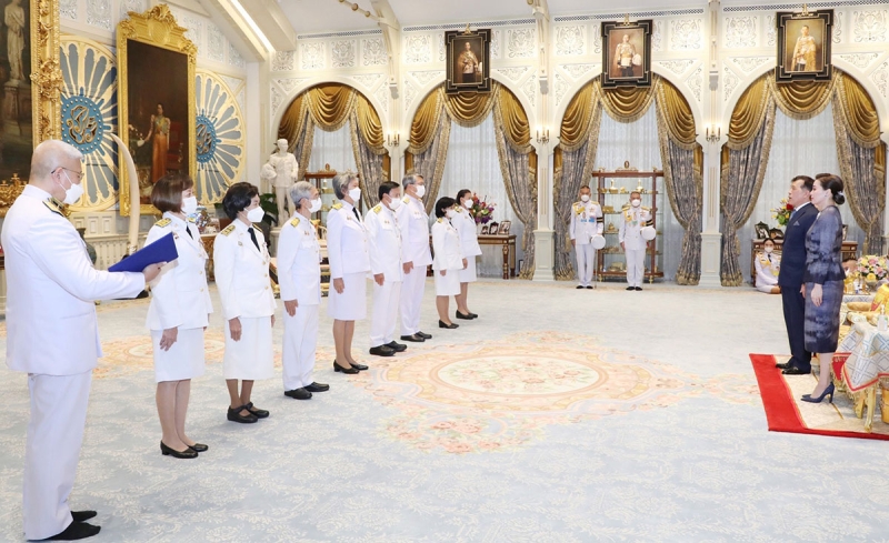 พระบาทสมเด็จพระเจ้าอยู่หัว และ สมเด็จพระนางเจ้าฯ พระบรมราชินี เสด็จออก ณ พระที่นั่งอัมพรสถาน พระราชวังดุสิต พระราชทานพระบรมราชวโรกาสให้ ผู้ทรงคุณวุฒิในทางศิลปวิทยาที่มีผลงานในสาขาต่างๆ เป็นที่ประจักษ์เป็นประโยชน์
ต่อประเทศชาติและประชาชนในวงกว้างรวมทั้งสิ้น 8 ราย เฝ้าทูลละอองธุลีพระบาท รับพระราชทานเหรียญดุษฎีมาลา เข็มศิลปวิทยา สาขาแพทยศาสตร์ (สัตวแพทยศาสตร์) ประจำปี 2566 เมื่อวันเสาร์ที่ 21 กันยายน 2567 เวลา 16.56 น.

