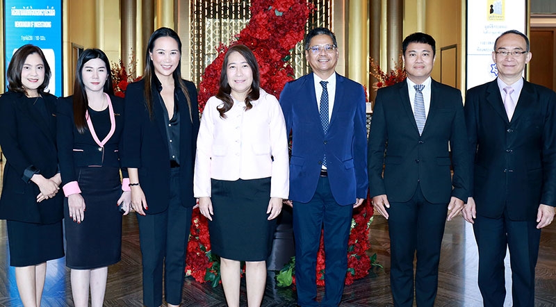 บันทึกข้อตกลง : ลักษมีกานต์ อิงคะกุล ประธานเจ้าหน้าที่บริหาร มิราเคิล กรุ๊ป ต้อนรับ พงษ์สวาท นีละโยธิน
ปลัดกระทรวงยุติธรรม, วัลลภ นาคบัว รองปลัดกระทรวงยุติธรรม และประธานสถาบันอนุญาโตตุลาการ พร้อมด้วย สุริยพงศ์ ทับทิมแท้ ผอ.สถาบันอนุญาโตตุลาการ ในโอกาสเข้าร่วมพิธีลงนามความร่วมมือระหว่างสถาบันอนุญาโตตุลาการ กับสำนักงานนวัตกรรมแห่งชาติ ที่ โรงแรมอัศวิน แกรนด์ คอนเวนชั่น


