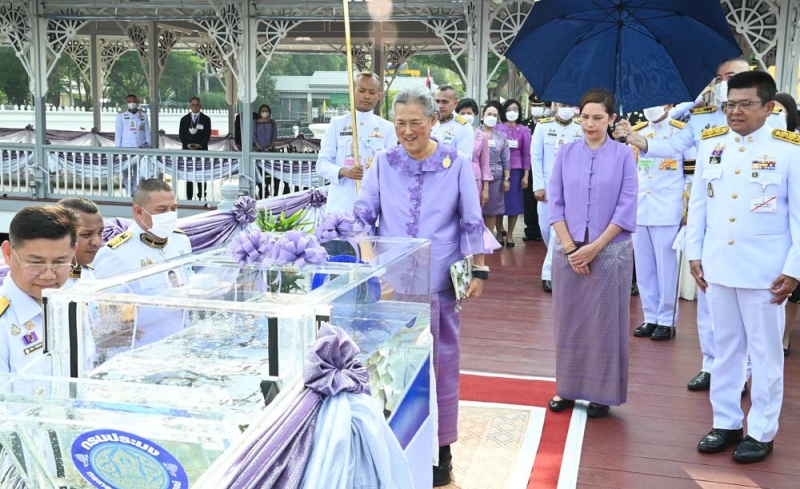 สมเด็จพระกนิษฐา
ธิราชเจ้า กรมสมเด็จ
พระเทพรัตนราชสุดาฯ สยามบรมราชกุมารี เสด็จพระราชดำเนินไปทรงปล่อยโค 1 คู่ และพันธุ์ปลาน้ำจืด 9 ชนิด อาทิ ปลาตะเพียนขาว ปลาตะเพียนทอง รวม 590,000 ตัว เนื่องในโอกาสวันคล้ายวันพระราชสมภพ ณ
ท่าวาสุกรี เมื่อวันพุธ
ที่ 2 เมษายน 2568 เวลา 08.08 น.

