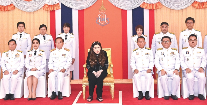 สมเด็จพระเจ้าน้องนางเธอ เจ้าฟ้าจุฬาภรณวลัยลักษณ์ อัครราชกุมารี กรมพระศรีสวางควัฒน วรขัตติยราชนารี องค์ประธาน และนายกสภาราชวิทยาลัยจุฬาภรณ์
เสด็จไปในการพระราชทาน “รางวัลศรีสวางควัฒน” ประจำปี 2567 ให้แก่ 9 หน่วยงานที่ผ่านการคัดเลือกตามเกณฑ์โครงการฯ มีวิทยาการความรู้ด้าน
การรักษาโรคมะเร็งหรือด้านอื่นๆ ด้วยเทคโนโลยีทางการแพทย์ที่ทันสมัย มีระบบบริการสุขภาพที่ดูแลและให้บริการประชาชนในท้องถิ่นทุรกันดารห่างไกลและกลุ่มผู้ด้อยโอกาสได้อย่างมีประสิทธิภาพ ณ โรงพยาบาลจุฬาภรณ์ ราชวิทยาลัยจุฬาภรณ์ เขตหลักสี่ กรุงเทพมหานคร เมื่อวันพฤหัสบดีที่ 8 พฤษภาคม 2568