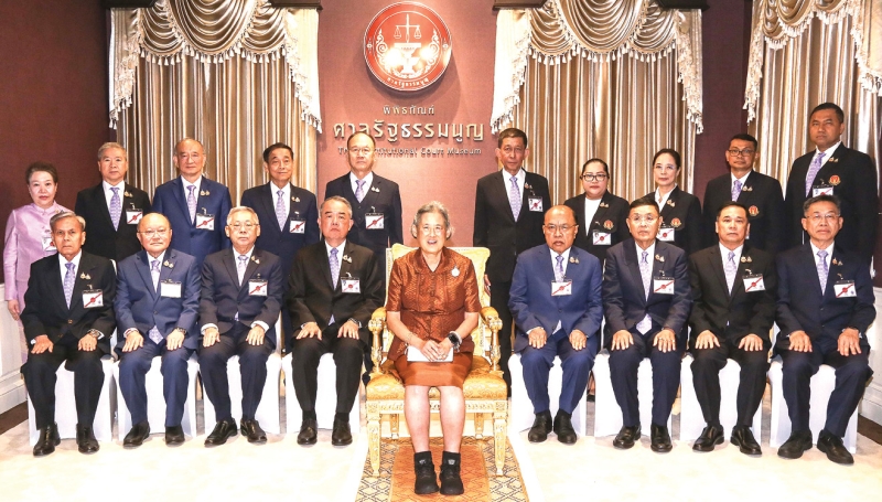 สมเด็จพระกนิษฐาธิราชเจ้า กรมสมเด็จพระเทพรัตนราชสุดาฯ สยามบรมราชกุมารี เสด็จพระราชดำเนินไปทรงเปิดพิพิธภัณฑ์ศาลรัฐธรรมนูญ ซึ่งสำนักงาน
ศาลรัฐธรรมนูญปรับปรุงอาคารโบราณสถานหลังเดิมที่เคยใช้เป็นที่ทำการ ตั้งแต่ปี 2542 ทำเป็นพิพิธภัณฑ์ เพื่อเป็นแหล่งเรียนรู้ทางด้านกระบวนการยุติธรรม การเมือง
การปกครองของไทยภายใต้รัฐธรรมนูญอันมีพระมหากษัตริย์ทรงเป็นประมุข ผ่านปณิธาน วิสัยทัศน์ พันธกิจ บทบาท หน้าที่ และอำนาจ การปฏิบัติภารกิจของ
ศาลรัฐธรรมนูญ ณ ที่ทำการศาลรัฐธรรมนูญ อาคารบ้านเจ้าพระยารัตนาธิเบศร์ เขตพระนคร กรุงเทพมหานคร เมื่อวันจันทร์ที่ 19 พฤษภาคม 2568 เวลา 13.49 น.