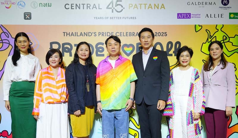 ต่อเนื่องปีที่ 6 : ดร.ณัฐกิตติ์ ตั้งพูลสินธนา กก.ผจก.ใหญ่ สายงานการตลาด บมจ.เซ็นทรัลพัฒนา แถลงข่าวจัดงาน Thailand’s Pride Celebration 2025 “Pride For
All” ชูศักยภาพประเทศไทยสู่การเป็นเจ้าภาพ World Pride 2030 ผู้ริเริ่มงานฉลองเดือนแห่งความภาคภูมิใจ Pride month ที่ เซ็นทรัลเวิลด์ ออฟฟิศเซส