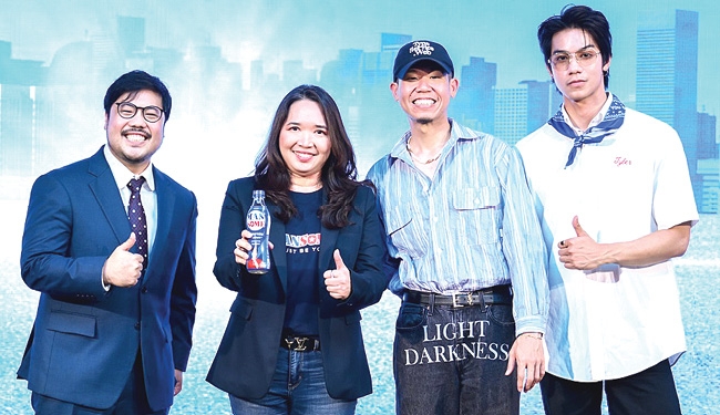 “ดูดีให้สุดในแบบคุณ” : มัลลิกา เหลืองนิมิตรมาศ ผอ.ฝ่ายการตลาดประเทศไทย
กลุ่มธุรกิจ TCP เปิดตัว “แมนซั่ม” โฉมใหม่ พร้อมงานทอล์กโชว์อารมณ์ดี
ครั้งแรกของไทย รวมความสนุกจากสแตนด์อัพคอเมดี้และมินิคอนเสิร์ตถ่ายทอด
แนวคิดแบรนด์สู่กลุ่มคนรุ่นใหม่อย่างสร้างสรรค์ ที่ ลิโด้ คอนเนคท์ สยามสแควร์