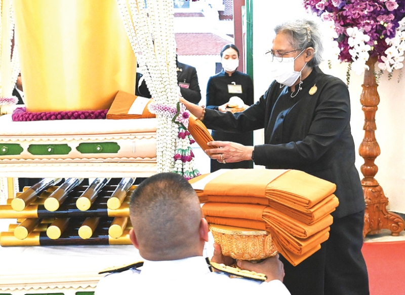 สมเด็จพระกนิษฐา
ธิราชเจ้า กรมสมเด็จ
พระเทพรัตนราชสุดาฯ สยามบรมราชกุมารี เสด็จพระราชดำเนินไปในการพระราชทานเพลิงศพ นายทองฉัตร
หงศ์ลดารมภ์
ป.ช.,ป.ม.,ท.จ.,ต.ภ. ณ เมรุหลวงหน้า
พลับพลาอิศริยาภรณ์
วัดเทพศิรินทราวาส กรุงเทพมหานคร เมื่อวันเสาร์ที่ 31 พฤษภาคม 2568 เวลา 17.04 น.