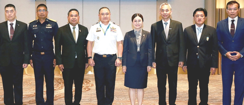 ครั้งที่ 1/2568 : พล.อ.อ.มนัท ชวนะประยูร ผอ.สำนักงานการบินพลเรือนแห่งประเทศไทย ในฐานะ ประธานคณะทำงานบูรณาการการกำหนดยุทธศาสตร์การเป็นศูนย์กลางการบินของภูมิภาค เปิดการประชุมคณะทำงานฯ โดยมี ปวีณา จริยฐิติพงศ์ รักษาการ ผอ.ใหญ่ บจก.ท่าอากาศยานไทย, สุรชัย หนูพรหม รักษาการ กก.ผอ.ใหญ่ บจก.วิทยุการบินแห่งประเทศไทย ร่วมงาน ที่ โรงแรมอัศวิน แกรนด์ คอนเวนชั่น