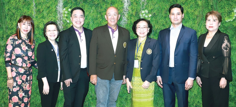 ประชุมวิชาการ : อนัคพล อิงคะกุล รองประธานกรรมการบริหารมิราเคิล กรุ๊ป ต้อนรับ รศ.นพ.สรายุทธ สุภาพรรณชาติ
ประธานชมรมเวชศาสตร์ทารกแรกเกิดแห่งประเทศไทย เปิดการประชุมประจำปี 2568 “Enhancing Neonatal Outcomes”
จัดโดย ชมรมเวชศาสตร์ทารกแรกเกิดแห่งประเทศไทย โดยมี ผศ.นพ.สันติ ปุณณะหิตานนท์, รศ.พญ.อัญชลี ลิ้มรังสิกุล
จาก รพ.รามาธิบดี และ รศ.พญ.วราภรณ์ แสงทวีสิน ร่วมงาน ที่ โรงแรมมิราเคิล แกรนด์ คอนเวนชั่น เขตหลักสี่