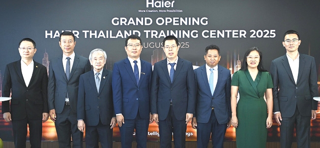 แห่งแรกในประเทศไทย : มร.ต่ง เจี้ยนผิง ประธานกรรมการบริหาร บจก.ไฮเออร์
อีเลคทริคอล แอพพลายแอนซ์ (ประเทศไทย) เปิดตัว Haier Thailand Training Center
ศูนย์ฝึกอบรมและนำเสนอโซลูชั่นด้านเครื่องปรับอากาศเชิงพาณิชย์ครบวงจร
ก้าวสู่การเป็น Innovation Hub ด้าน HVAC ที่ แขวงหนองบอน เขตประเวศ