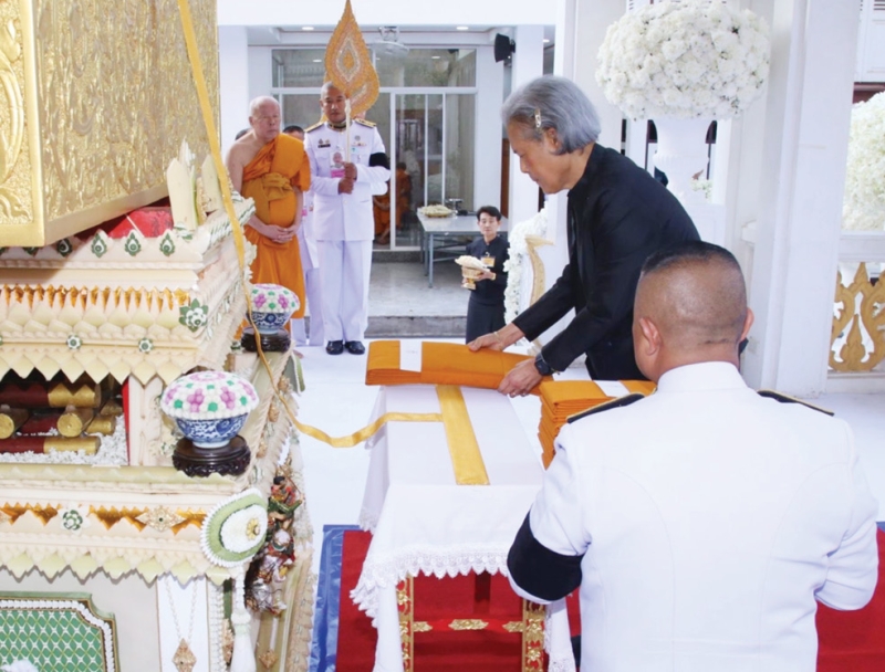 สมเด็จพระกนิษฐาธิราชเจ้า กรมสมเด็จพระเทพรัตนราชสุดาฯ สยามบรมราชกุมารี เสด็จพระราชดำเนินไปในการพระราชทานเพลิงศพ นางเมธ์วดี นวพันธ์ ผู้เคยตำรงตำแหน่งเป็น นายกสมาคมบัณฑิตสตรีทางกฎหมายแห่งประเทศไทยในพระบรมราชินูปถัมภ์, นายกสมาคมกีฬากอล์ฟสตรี ในพระบรมราชินูปถัมภ์ของสมเด็จพระนางเจ้ารำไพพรรณี พระบรมราชินี ในรัชกาลที่ 7 ณ เมรุ วัดมกุฏกษัตริยารามราชวรวิหาร เขตพระนคร กรุงเทพมหานคร เมื่อวันอาทิตย์ที่ 5 ตุลาคม 2568