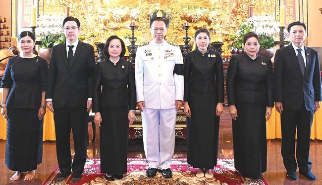 พระกฐินพระราชทาน : วิชาวัฒน์ อิศรภักดี ผช.รมต.ประจำกระทรวงการต่างประเทศ
เป็นประธานเชิญผ้าพระกฐินพระราชทานไปทอดถวาย ณ วัดแห่งชาติเวียดนาม
นครโฮจิมินห์ สาธารณรัฐสังคมนิยมเวียดนาม โดยมี อุรวดี ศรีภิรมย์ เอกอัครราชทูต ณ กรุงฮานอย และ วีรกา มุทิตาภรณ์ กงสุลใหญ่ นครโฮจิมินห์ ร่วมพิธี