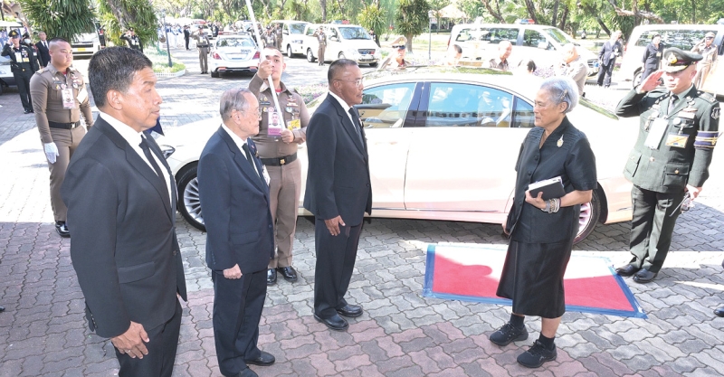 สมเด็จพระกนิษฐาธิราชเจ้า กรมสมเด็จพระเทพรัตนราชสุดาฯ สยามบรมราชกุมารี
เสด็จฯ ทรงเป็นประธานการประชุมสามัญคณะกรรมการมูลนิธิสวนหลวง ร.๙ ประจำปี ๒๕๖๘ ณ อาคารชายชล มูลนิธิสวนหลวง ร.๙ กรุงเทพมหานคร ต่อจากนั้น เสด็จฯ ไปทอดพระเนตรงาน “พรรณไม้งามอร่ามสวมหลวง ร.๙”