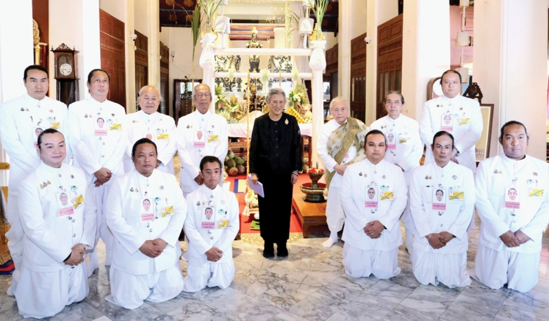 สมเด็จพระกนิษฐาธิราชเจ้า กรมสมเด็จพระเทพรัตนราชสุดาฯ สยามบรมราชกุมารี เสด็จพระราชดำเนินไปในการพระราชพิธีตรียัมพวาย-ตรีปวาย เป็นการพระราชพิธีประจำ เพื่อบูชาสรรเสริญพระอิศวร
พระนารายณ์ และพระพรหม เนื่องในโอกาสทรงเจริญพระชนมายุ 70 พรรษา 2 เมษายน 2568 ณ เทวสถาน
สำหรับพระนคร (โบสถ์พราหมณ์) เขตพระนคร กรุงเทพมหานคร เมื่อวันอาทิตย์ที่ 4 มกราคม 2569 เวลา 12.55 น.