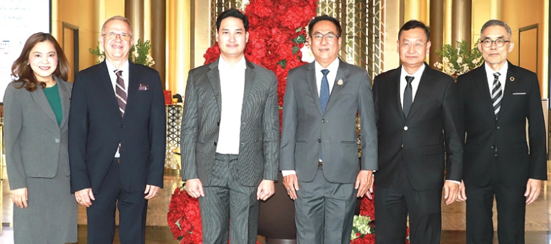 กระบวนการยุติธรรม : อนัคพล อิงคะกุล รองประธานกรรมการบริหารมิราเคิล กรุ๊ป ต้อนรับ อิทธิพร แก้วทิพย์ อัยการสูงสุด ในโอกาสเป็นประธานเปิด “โครงการยกระดับประสิทธิภาพการบังคับใช้พระราชบัญญัติป้องกันและปราบปรามการทรมาน และการกระทำให้บุคคลสูญหาย พ.ศ. 2565” จัดโดย สถาบันนิติวัชร์ สำนักงานอัยการสูงสุด โดยมี ม.ล.ศุภกิตติ์ จรูญโรจน์ อัยการอาวุโส ร่วมงาน ที่โรงแรมอัศวิน แกรนด์ คอนเวนชั่น