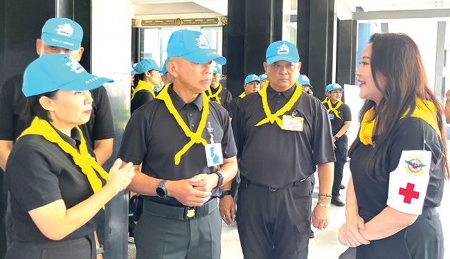 ถวายเป็นพระราชกุศล : พล.อ.อุกฤษฎ์ บุญตานนท์ ผู้บัญชาการทหารสูงสุด เปิดกิจกรรม
“จิตอาสาเฉลิมพระเกียรติ” เนื่องในโอกาสมหามงคลเฉลิมพระชนมพรรษา
4 รอบ สมเด็จพระนางเจ้าฯ พระบรมราชินี โดย บจก.ทองก้อนใหญ่ โฮลดิ้ง
ร่วมให้บริการด้านสุขภาพสมองเบื้องต้น ที่อนุสรณ์สถานแห่งชาติ อ.ลำลูกกา จ.ปทุมธานี