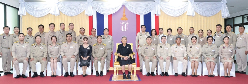 สมเด็จพระกนิษฐาธิราชเจ้า กรมสมเด็จพระเทพรัตนราชสุดาฯ สยามบรมราชกุมารี เสด็จพระราชดำเนินไปทรงเปิดงานวันข้าวและชาวนาแห่งชาติ ประจำปี 2569
(วันที่ 5 มิถุนายนของทุกปี เนื่องจากเมื่อวันที่ 5 มิถุนายน 2489 พระบาทสมเด็จพระปรเมนทรมหาอานันทมหิดล พระอัฐมรามาธิบดินทร เสด็จพระราชดำเนินพร้อมด้วย
พระบาทสมเด็จพระบรมชนกาธิเบศร มหาภูมิพลอดุลยเดชมหาราช บรมนาถบพิตร ไปทอดพระเนตรกิจการของมหาวิทยาลัยเกษตรศาสตร์ และทรงหว่านข้าวในแปลงนาของมหาวิทยาลัยฯ) ณ กรมการข้าว ภายในมหาวิทยาลัยเกษตรศาสตร์ บางเขน เขตจตุจักร กรุงเทพมหานคร เมื่อวันเสาร์ที่ 6 มิถุนายน 2569