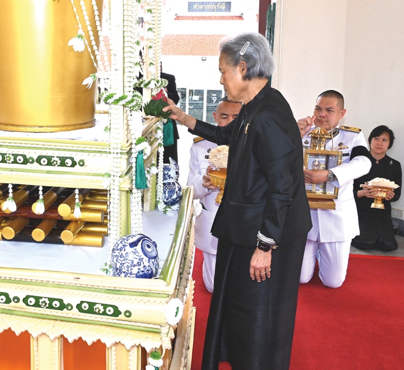 สมเด็จพระกนิษฐาธิราชเจ้า กรมสมเด็จพระเทพรัตนราชสุดาฯ สยามบรมราชกุมารี เสด็จพระราชดำเนิน
ไปในการพระราชทานเพลิงศพ นายพารณ อิศรเสนา ณ อยุธยา ท.จ.ว., ม.ป.ช., ม.ว.ม. ผู้มีความรู้
ความสามารถด้านวิศวกรรมศาสตร์ และได้รับรางวัลเกียรติยศมาโดยตลอด ณ เมรุหลวงหน้าพลับพลาอิศริยาภรณ์
วัดเทพศิรินทราวาสราชวรวิหาร เขตป้อมปราบศัตรูพ่าย กรุงเทพมหานคร เมื่อวันเสาร์ที่ 13 มิถุนายน 2569