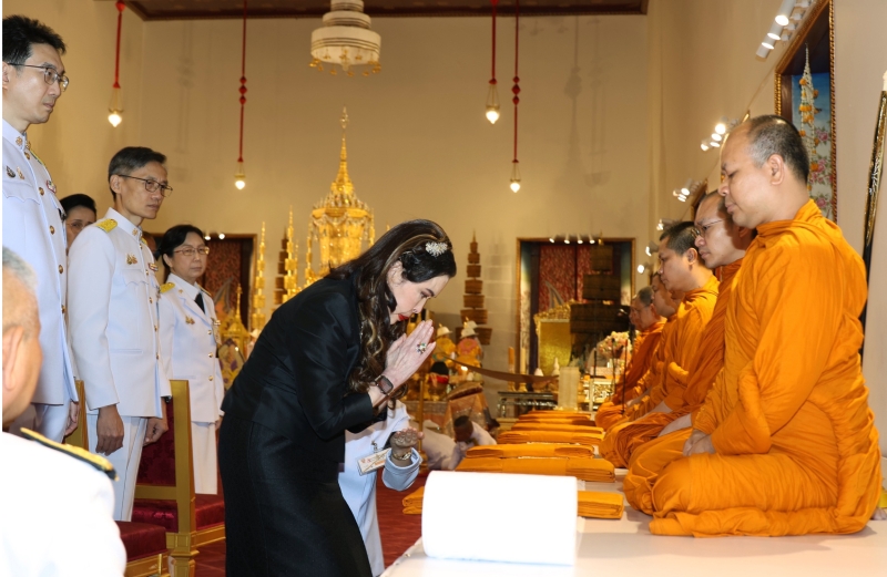 สมเด็จพระเจ้าน้องนางเธอ เจ้าฟ้าจุฬาภรณวลัยลักษณ์ อัครราชกุมารี กรมพระศรีสวางควัฒน วรขัตติยราชนารี เสด็จไปทรงบำเพ็ญพระราชกุศลพระพิธีธรรมสวดพระอภิธรรมพระศพ สมเด็จพระเจ้าลูกเธอ เจ้าฟ้าพัชรกิติยาภา นเรนทิราเทพยวดี กรมหลวงราชสาริณีสิริพัชร มหาวัชรราชธิดา ณ พระที่นั่งพิมานรัตยา ในพระบรมมหาราชวัง กรุงเทพมหานคร เมื่อวันจันทร์ที่ 22 มิถุนายน 2569 เวลา 19.00 น.