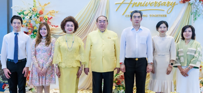 ก้าวสู่ปีที่ 14 : ดร.วรวิทย์-ดร.พัชรา วีรบวรพงศ์ ประธานกรรมการ โรงแรมเดอะ เบอร์เคลีย์ ประตูน้ำ เป็นประธานจัดพิธีทำบุญเพื่อความเป็นสิริมงคล ในโอกาสครบรอบการดำเนินงานก้าวสู่ปีที่ 14 ของโรงแรมฯ โดยมี ศุภชัย - จินต์จุฑา วีรบวรพงศ์, พัชราวดี วีรบวรพงศ์, วัลลภ กมลวิศิษฎ์ และ อัจฉรา ชื่นบุญชู พร้อมคณะผู้บริหารและพนักงานร่วมในพิธี ที่ ห้องจูบิลี่ บอลรูม โรงแรมเดอะ เบอร์เคลีย์ ประตูน้ำ กรุงเทพฯ