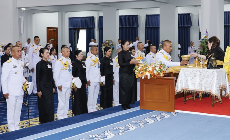 สมเด็จพระเจ้าน้องนางเธอ เจ้าฟ้าจุฬาภรณวลัยลักษณ์ อัครราชกุมารี กรมพระศรีสวางควัฒน วรขัตติยราชนารี เสด็จลง ณ ศาลาดุสิดาลัย สวนจิตรลดา กรุงเทพมหานคร พระราชทานพระวโรกาสให้ พลเรือเอกไพโรจน์ เฟื่องจันทร์ ผู้บัญชาการทหารเรือ พร้อมด้วยคณะนายทหารชั้นผู้ใหญ่ และคู่สมรส เฝ้าถวายพระพรชัยมงคล เนื่องในโอกาสวันคล้ายวันประสูติ วันที่ 4 กรกฎาคม 2569 เมื่อวันพุธที่ 1 กรกฎาคม 2569 เวลา 14.00 น.


