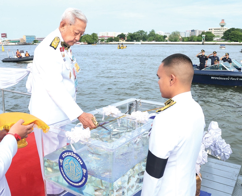 พระบาทสมเด็จพระเจ้าอยู่หัว ทรงพระกรุณาโปรดเกล้าโปรดกระหม่อมให้ พล.อ.สุรยุทธ์ จุลานนท์ ประธาน
องคมนตรี เป็นผู้แทนพระองค์ พระเจ้าวรวงศ์เธอ พระองค์เจ้าโสมสวลี กรมหมื่นสุทธนารีนาถ ไปในการ
บำเพ็ญพระกุศลปล่อยโค นก และพันธุ์สัตว์น้ำ เนื่องในโอกาสวันคล้ายวันประสูติ พระเจ้าวรวงศ์เธอ
พระองค์เจ้าโสมสวลี กรมหมื่นสุทธนารีนาถ ณ ท่าวาสุกรี กรุงเทพมหานคร เมื่อวันจันทร์ที่ 13 กรกฎาคม 2569