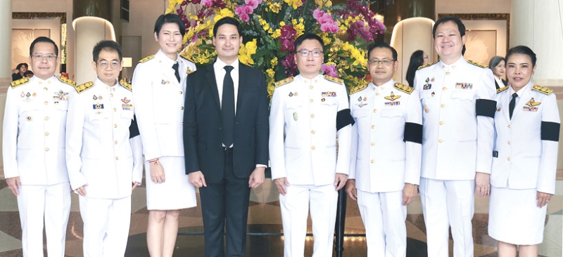 สุขภาวะที่ดี : อนัคพล อิงคะกุล รองประธานกรรมการบริหารมิราเคิล กรุ๊ป ต้อนรับ นพ.โสภณ เอี่ยมศิริถาวร
รองปลัดกระทรวงสาธารณสุข ในพิธีเปิดงานวันอนามัยสิ่งแวดล้อมไทย ประจำปี 2569 ด้วยแนวคิด “ยกระดับ
อนามัยสิ่งแวดล้อม ขับเคลื่อนสังคมคาร์บอนต่ำ เพื่อสุขภาวะที่ดีของทุกคน”โดยมี นพ.นเรศฤทธิ์ ขัดธะสีมา
และ นพ.ปองพล วรปาณิ สองรองอธิบดีกรมอนามัย ร่วมงาน ที่โรงแรมมิราเคิล แกรนด์ คอนเวนชั่น