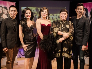 ‘The Comedy Fusion Show’ : สัญญพงศ์ อัคณัฐพงษ์ กก.ผจก.บจก.ดังสิบทิศ แถลงข่าว “เดย์ ยัง โชว์” โดย อารยาอิสรีย์ เอกอุชุกร หรือ เดย์ ฟรีแมน พร้อมนักแสดงรับเชิญ ดร.เสรี วงษ์มณฑา, ดี้-ชนานา และ แทค-ภรัณยู ทุกวันศุกร์-เสาร์-อาทิตย์ ระหว่าง 8-24 ก.ค. 59 ที่ โรงละครเอ็ม เธียเตอร์ ถนนเพชรบุรีตัดใหม่