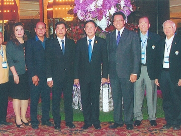 มอบรางวัล อิสระ ว่องกุศลกิจ : ประธานกรรมการหอการค้าไทย เป็นประธานเปิดงาน “การประชุมใหญ่หอการค้าภาค 5 พร้อมมอบราลวัลหอการค้าดีเด่น หอการค้ามาตรฐานแะลประธานหอการค้ากลุ่มจังหวัดดีเด่นประจำปี 2558 โดยมี อาคม เติมพิทยาไพสิฐ รัฐมนตรีว่าการกระทรวงคมนาคม มาร่วมที่หองแกรนด์บอลรูม โรงแรมดิ เอมเมอรัลด์