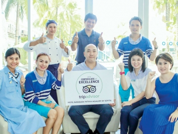 Certificate of Excellence : วณิชยา เกียรติดำรงวงศ์ ผจก.โรงแรมบาราคูด้า พัทยา เอ็มแกลเลอรี่ บาย โซฟิเทล รับมอบรางวัล ประจำปี 2559 จากเว็บไซต์ TripAdvisor® ในฐานะสถานประกอบการที่ได้รับคำชื่นชมดีเยี่ยมจากนักท่องเที่ยวทั่วโลก