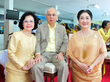 อิ่มบุญ-อิ่มกุศล ยุพา-โพธิพงษ์ ล่ำซำ และ ผาณิต พูนศิริวงศ์