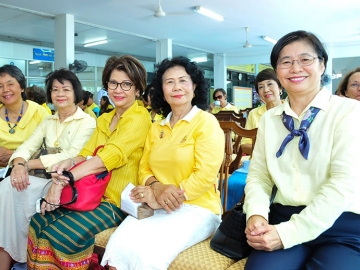 พรอนงค์ นิยมค้า โฮริคคาวา, รศ.ดร.นงนภัส ตาปสนันทน์, ภาวิไล บุราวาส, พล.ต.หญิง ขจรพร นุตยะสกุล และ วิชนี รัตนพันธ์