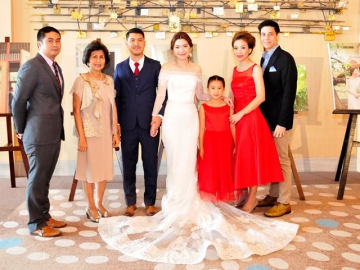 พัชรินทร์ พูนศิริวงศ์ พร้อมด้วย ปิติพัฒน์ พูนศิริวงศ์, กร-ชลทิพย์ พูนศิริวงศ์-น้องพิณ พิณทิพประภา พูนศิริวงศ์