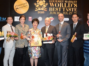 จากแหล่งต้นกำเนิด : ลักขณา นะวิโรจน์ เปิดงาน กูร์เมต์ มาร์เก็ต เวิลด์ เบสท์ เทสต์ 2016 “The Extraordinary 10” คัดสรร 10 ผลิตภัณฑ์อาหาร, เครื่องปรุงอาหารและวัตถุดิบส่งตรงจากประเทศชั้นนำด้านอาหาร ที่มีรางวัลระดับโลกการันตี
จัดถึงวันที่ 27 ก.ค. 2559 ที่ ดิ เอ็มควอเทียร์, ดิ เอ็มโพเรียม และพารากอน
